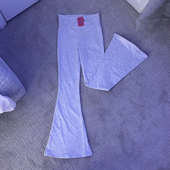 Edikted Flares - Picture 1 of 3